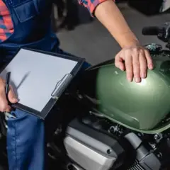 Ile kosztuje rejestracja motoroweru? Sprawdź wszystkie opłaty i uniknij niespodzianek!