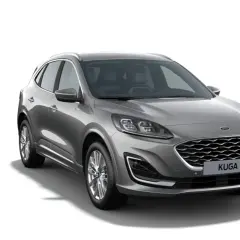 Szary Ford Kuga Vignale z przodu, na białym tle.