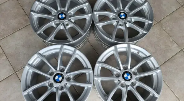 Jakie felgi do BMW Seria 1 wybrać, aby uniknąć kosztownych błędów