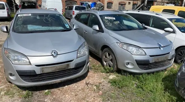 Jak zdjąć przedni zderzak renault megane iii - uniknij typowych błędów