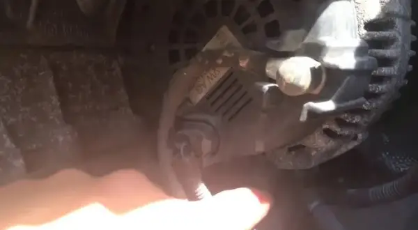 Jak wymontować alternator Audi A6 - uniknij kosztownych błędów