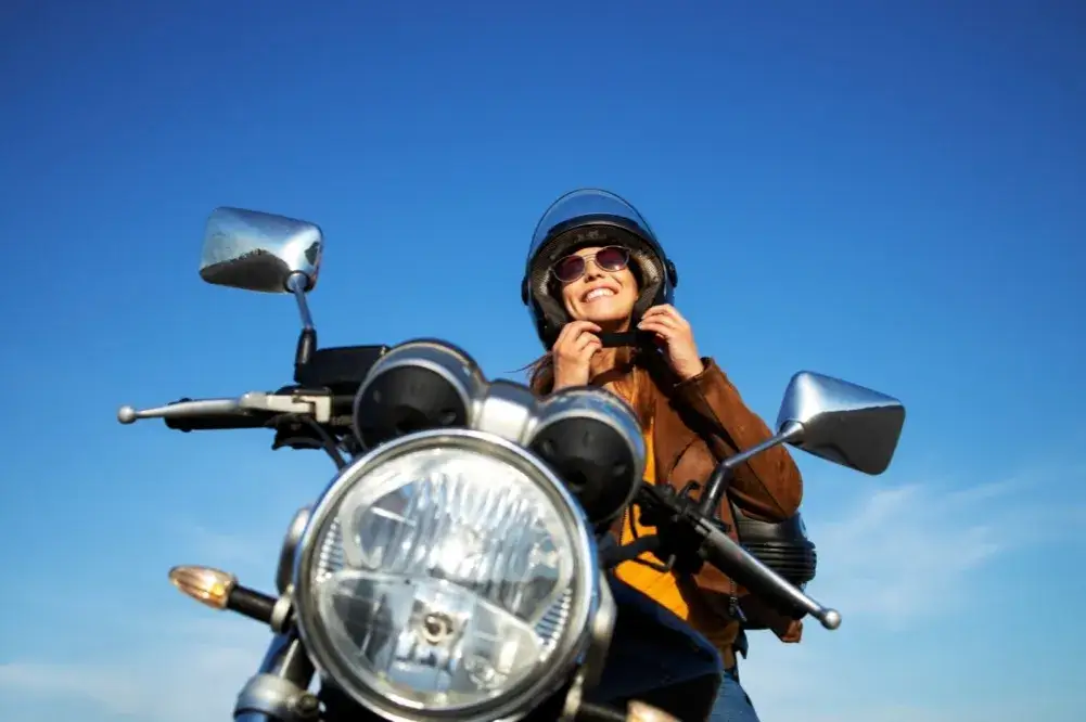 Zdjęcie Jaki kask na motorower - wybierz najbezpieczniejszy i komfortowy model