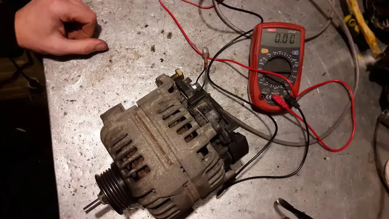 Zdjęcie Jak samodzielnie sprawdzić alternator domowym sposobem – proste metody bez mechanika